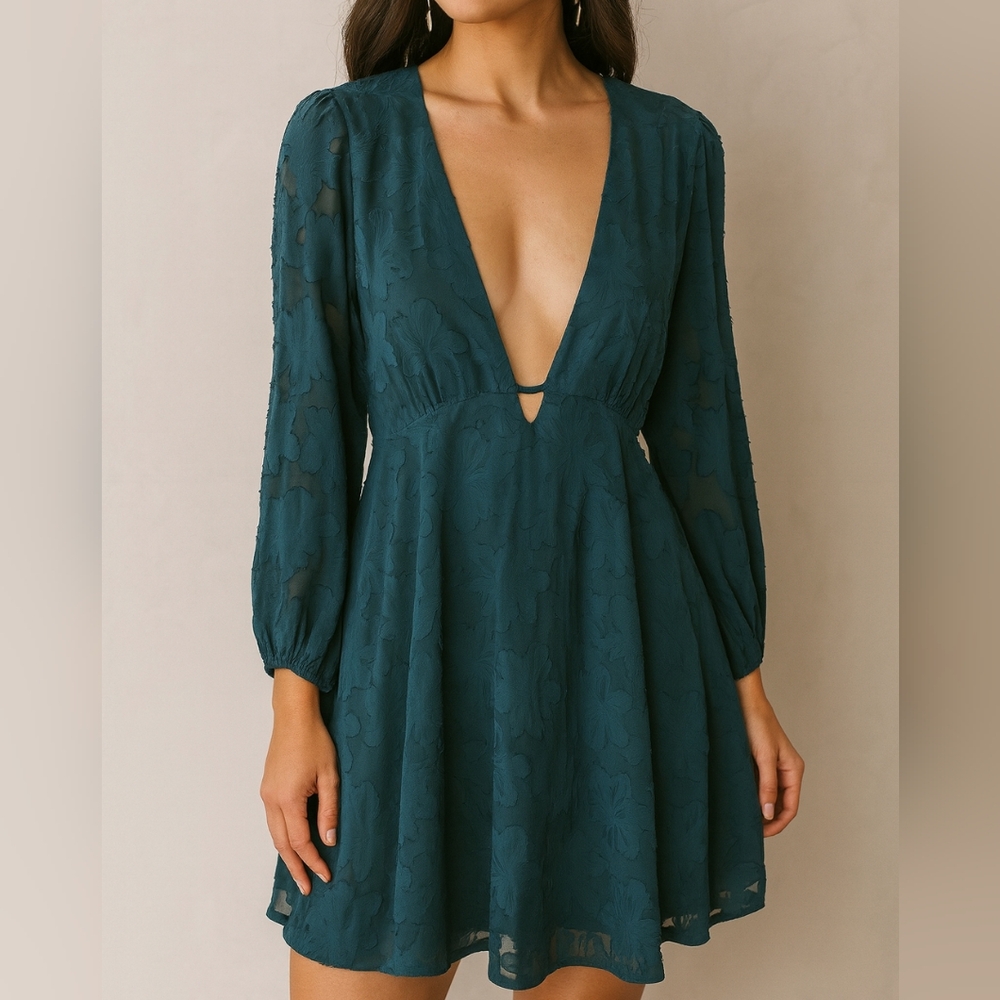GORGEOUS ANTHROPOLOGIE  Deep V Dress NWT